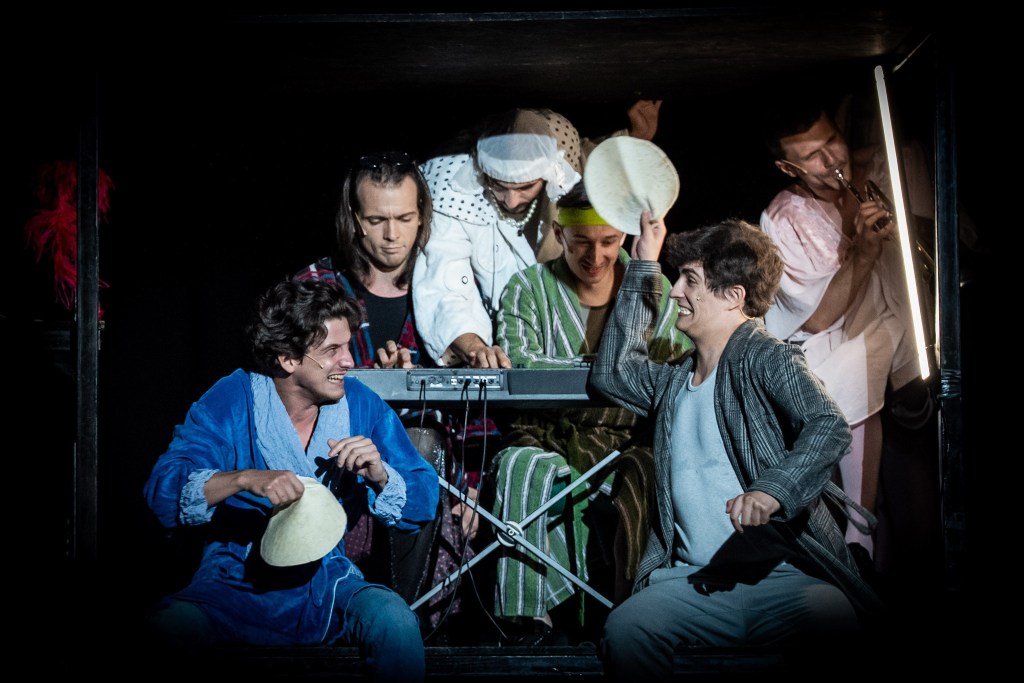 Félig levésből a teljességbe – Kritika a SICC Production Frontátvonulás című&nbsp;produkciójáról